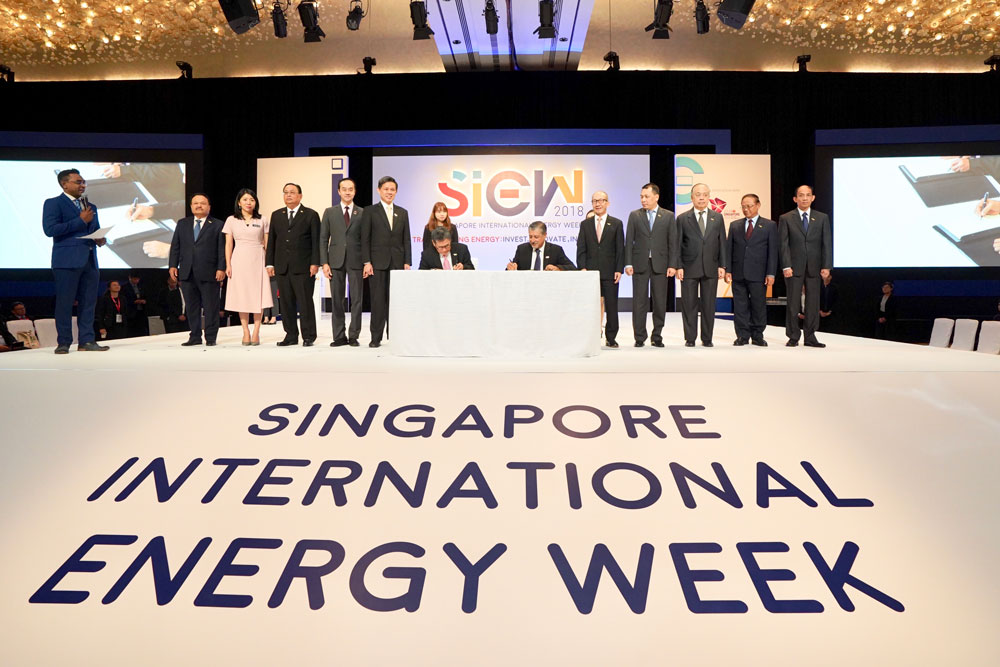 Group-Photo_-ASEAN-IRENA-MOU_Signing-Ceremony Group-Photo_-ASEAN-IRENA-MOU_Signing-Ceremony