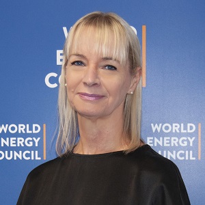 Dr Angela Wilkinson