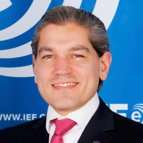 Dr-Aldo-Flores-Quiroga