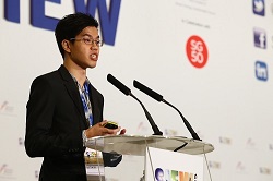 student-presenter---nus1_edited