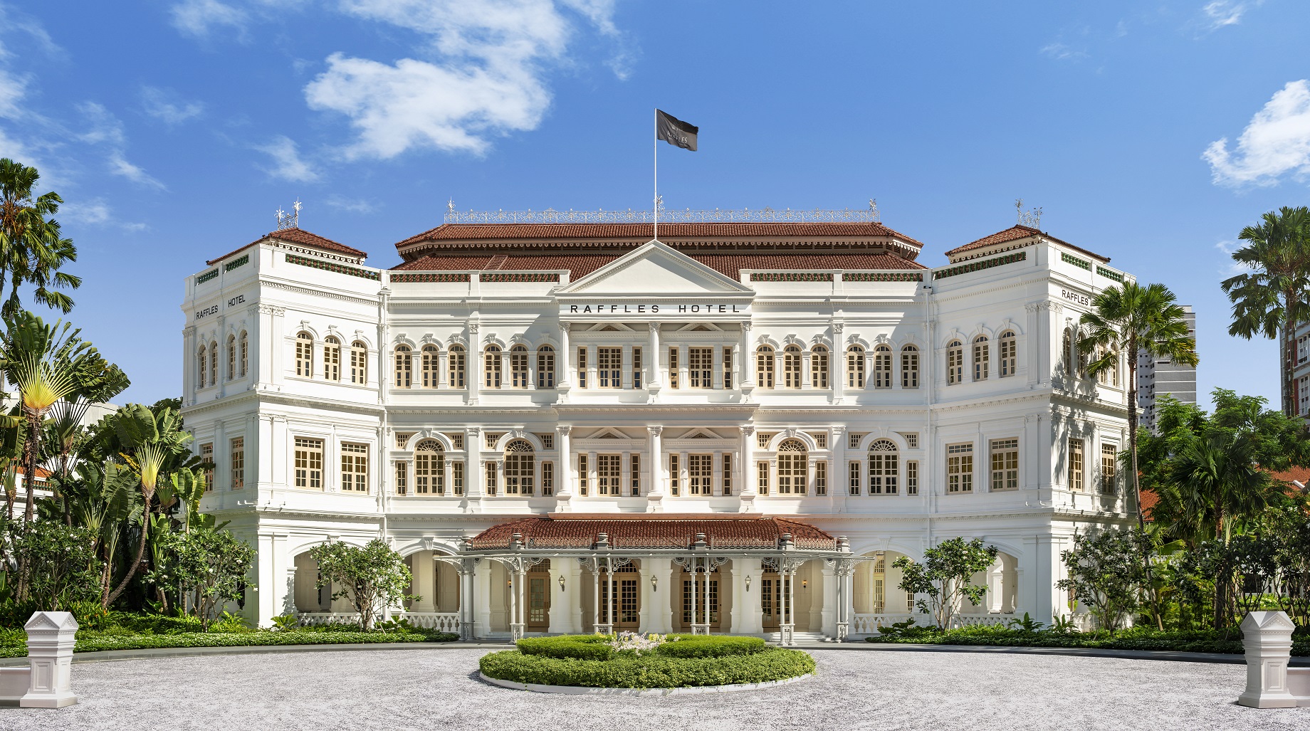 Raffles Hotel full-hotel-facade_day