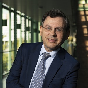 IPHE's Noé van Hulst