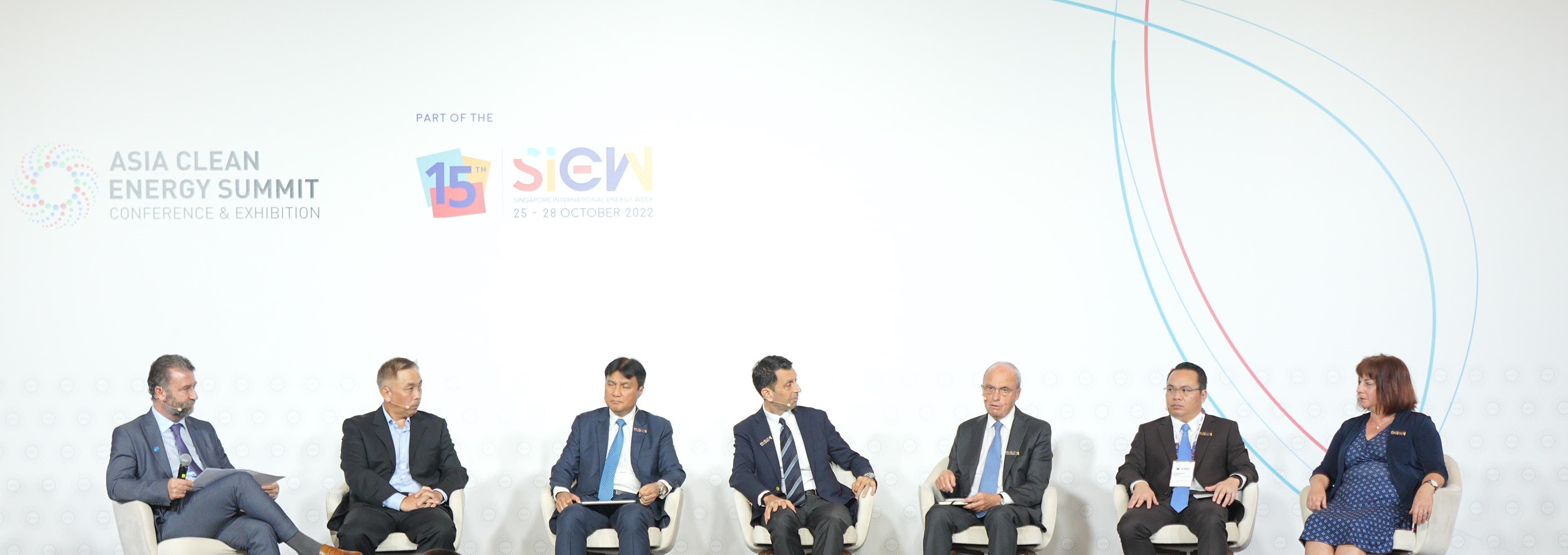 no4-landing-page-crop-tight-to-see-panelists-only