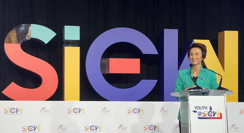 day-5---27-oct-2023---youthsiew_opening-speech_cl_jf_dw-final