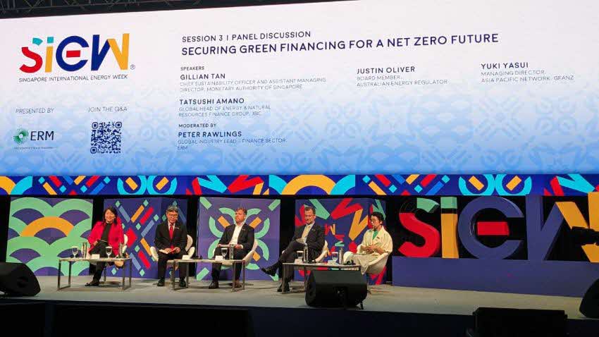 l-r_-gillian-tan-mas-tatsushi-amano-jbic-peter-rawlings-erm-(moderator)-justin-oliver-aer-yuki-yasui-gfanz-(1)