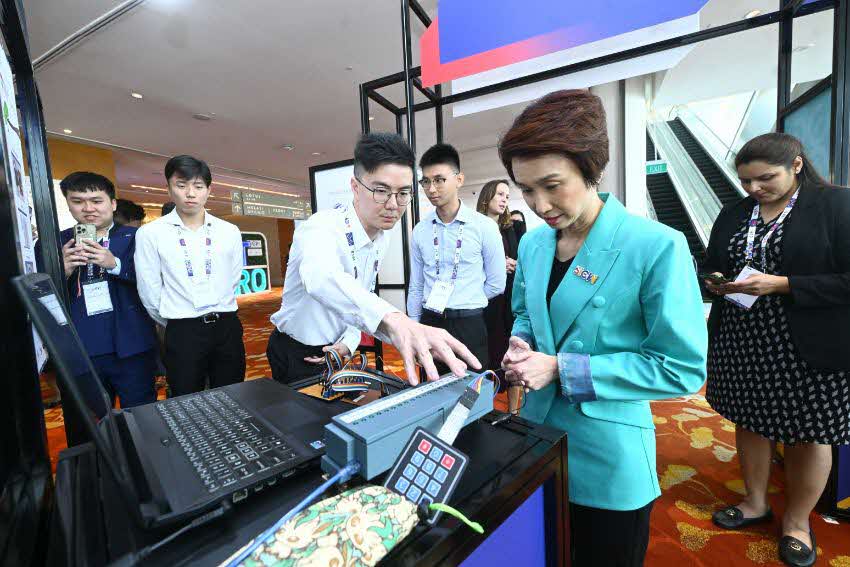 youth-energy-showcase-7