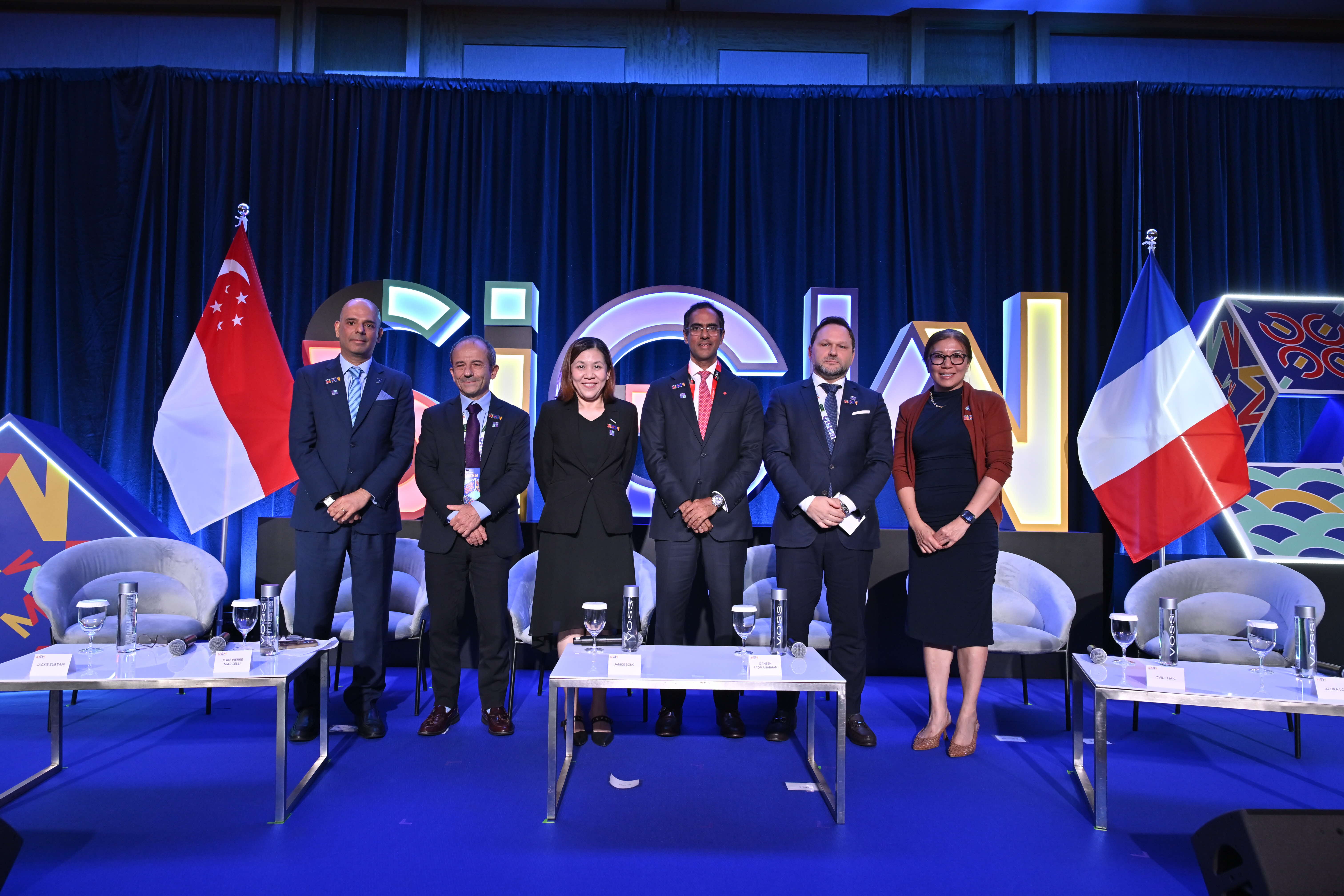 Key Features of  Panel2