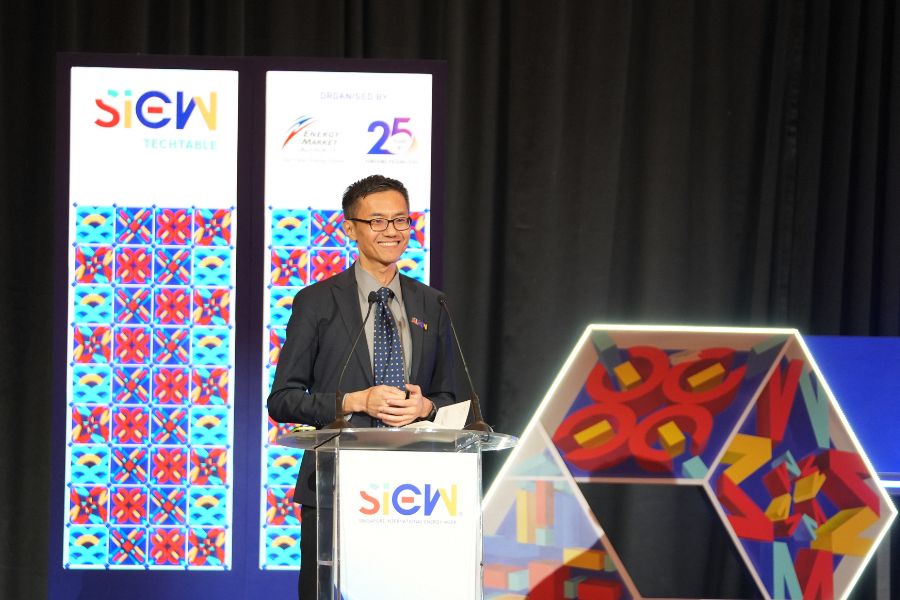 EMA Assistant Chief Executive Eugene Toh delivered the Welcome Remarks at SIEW TechTable