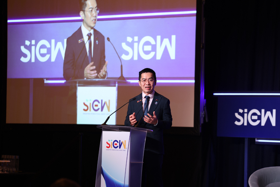 EMA Chief Executive Puah Kok Keong speaking at the opening of SIEW Thinktank Roundtable E