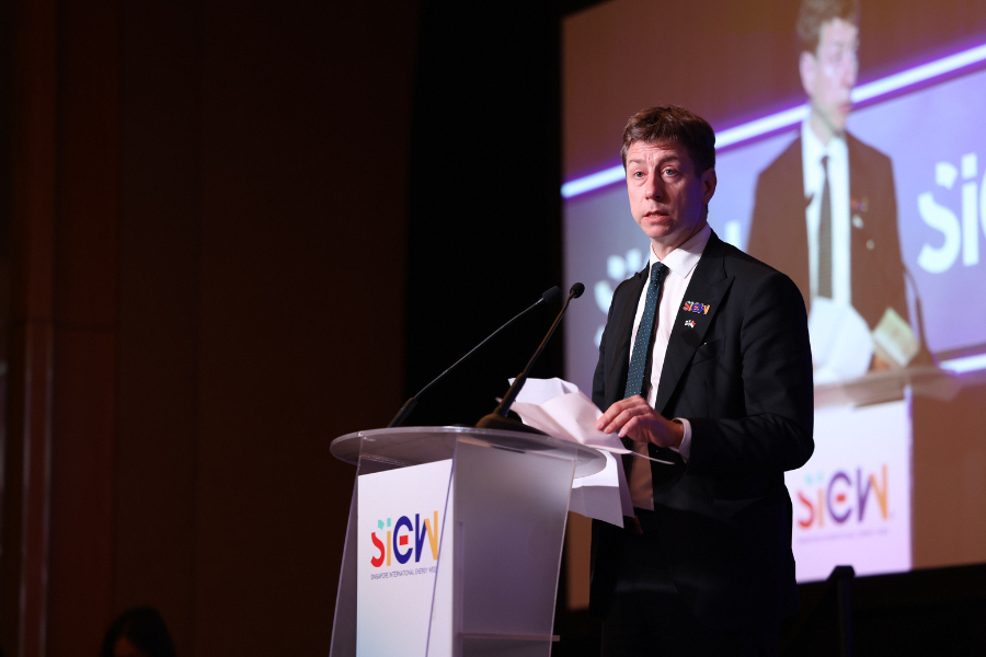 Sakari Puisto Minister of Economic Affairs Republic of Finland, speaking at the opening of SIEW Thinktank Roundtable E