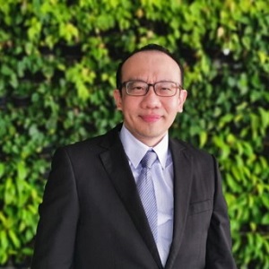 Dr Davy Cheong
